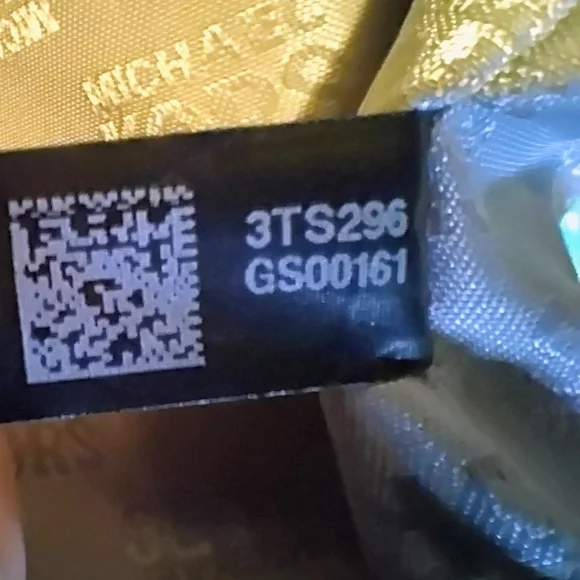 Michael Kors Light Gray Tote with Tassel and Wallet - Picture 2 of 15